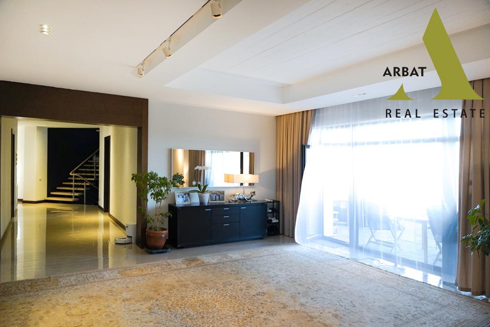 Фото Отдельный дом, 12 комн, 1400м²
