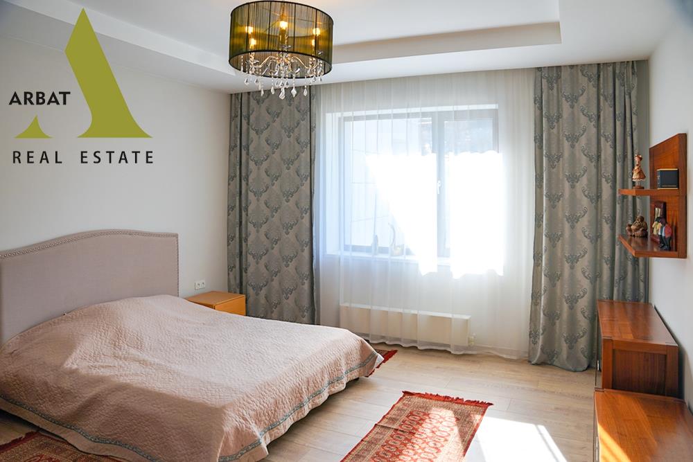 Фото Отдельный дом, 12 комн, 1400м²