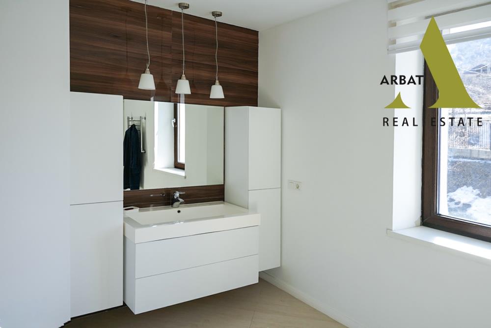 Фото Отдельный дом, 12 комн, 1400м²