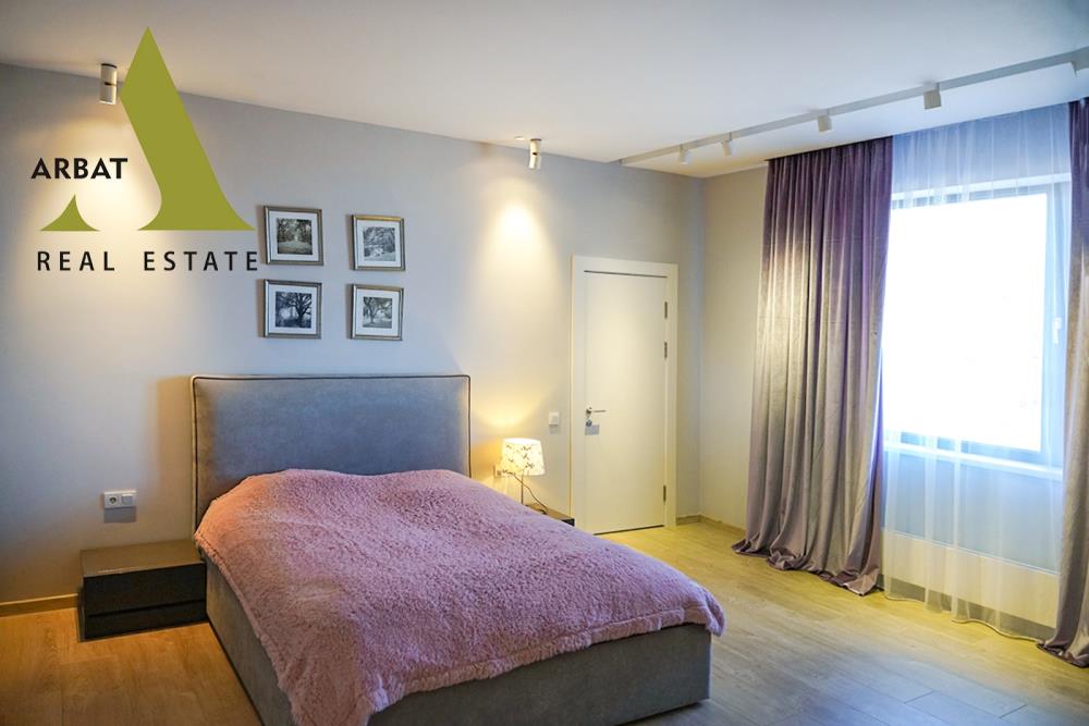 Фото Отдельный дом, 12 комн, 1400м²