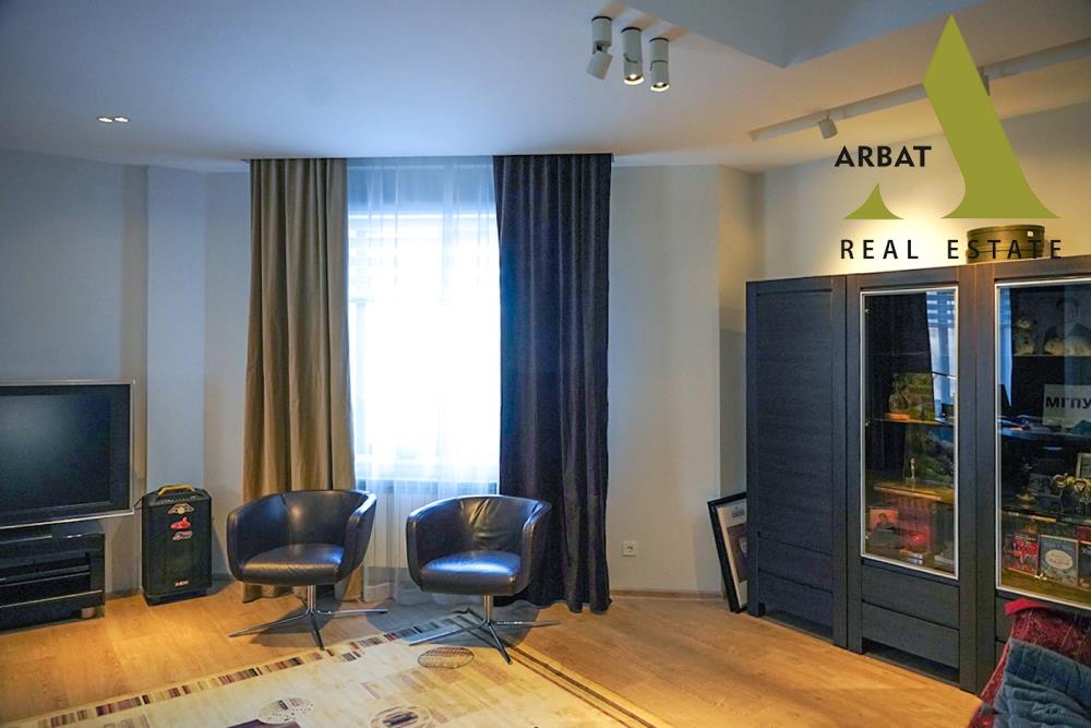 Фото Отдельный дом, 12 комн, 1400м²