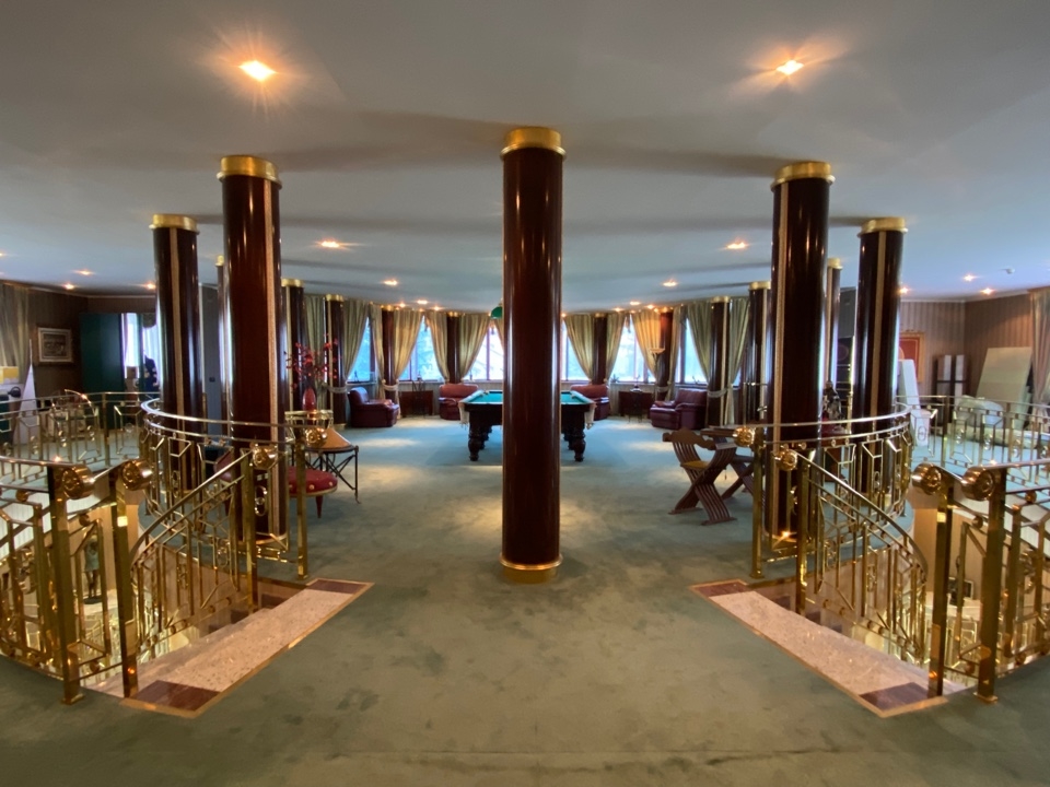 Фото Отдельный дом, 8 комн, 1700м²