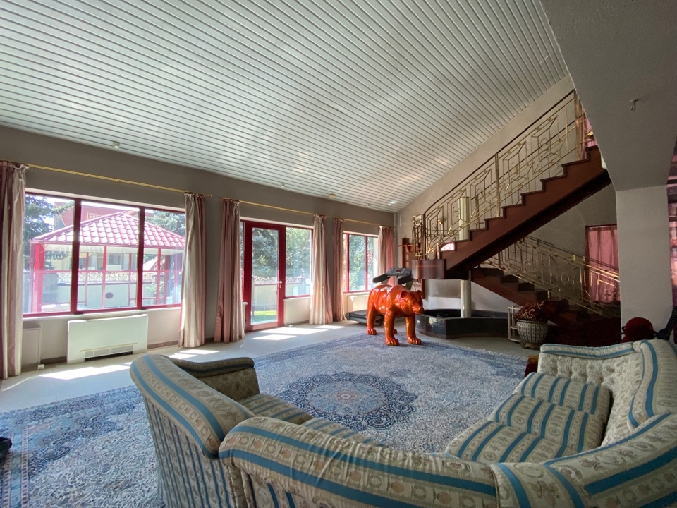 Фото Отдельный дом, 8 комн, 1700м²