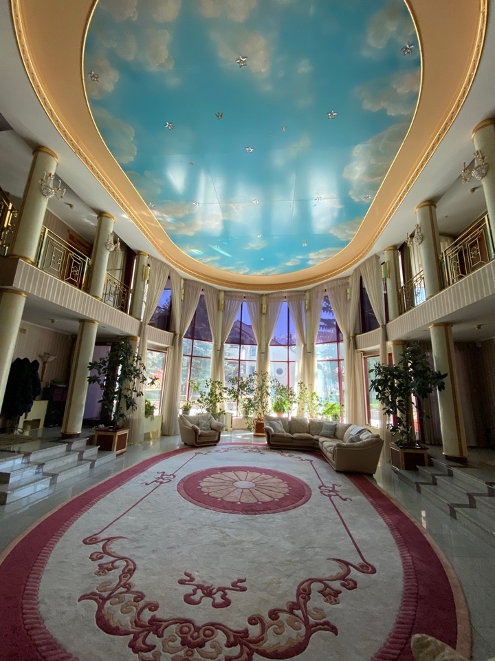 Фото Отдельный дом, 8 комн, 1700м²