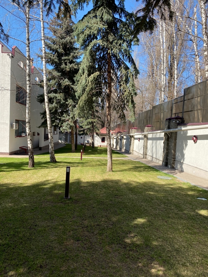 Фото Отдельный дом, 8 комн, 1700м²