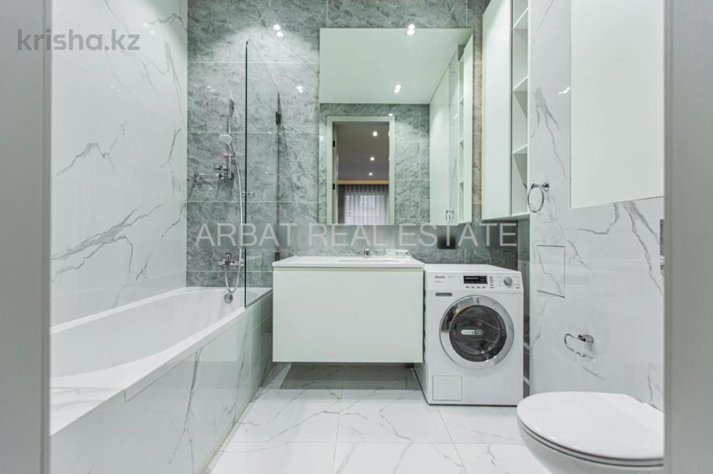 Фото Квартира, 3 комн, 100 м², 1/3 эт.