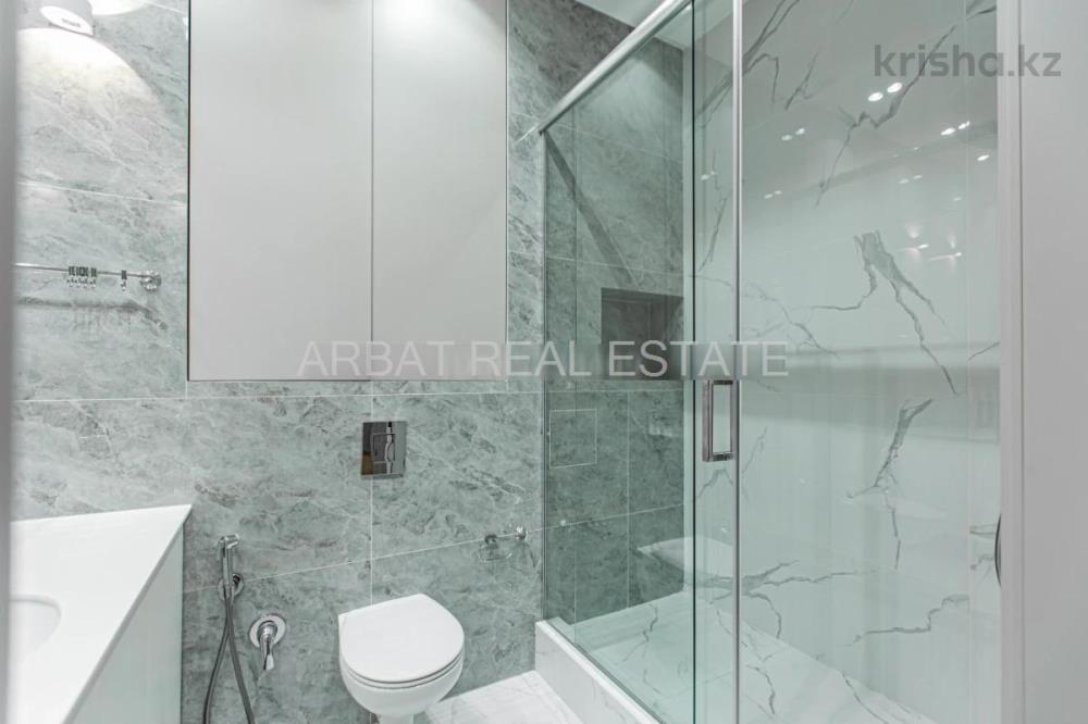 Фото Квартира, 3 комн, 100 м², 1/3 эт.