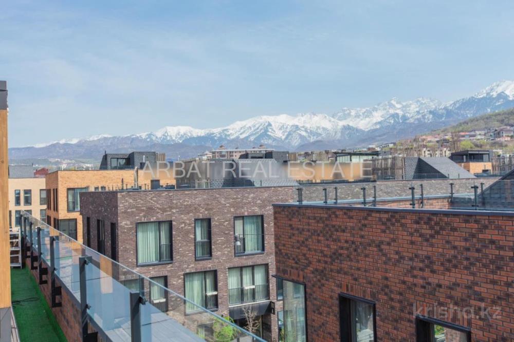 Фото Квартира, 3 комн, 100 м², 1/3 эт.