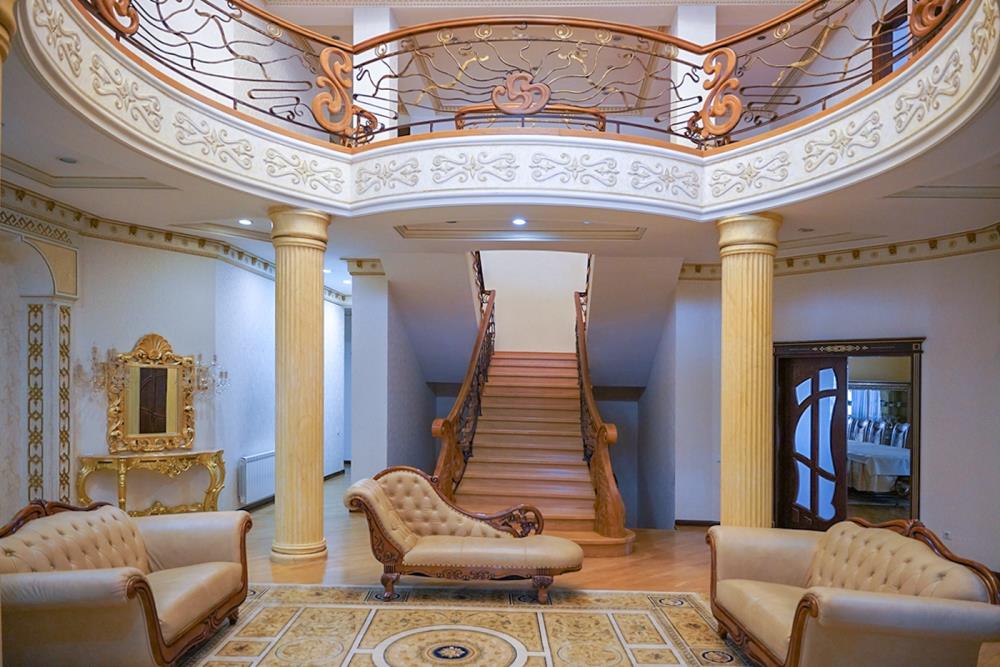 Фото Отдельный дом, 10 комн, 1647м²