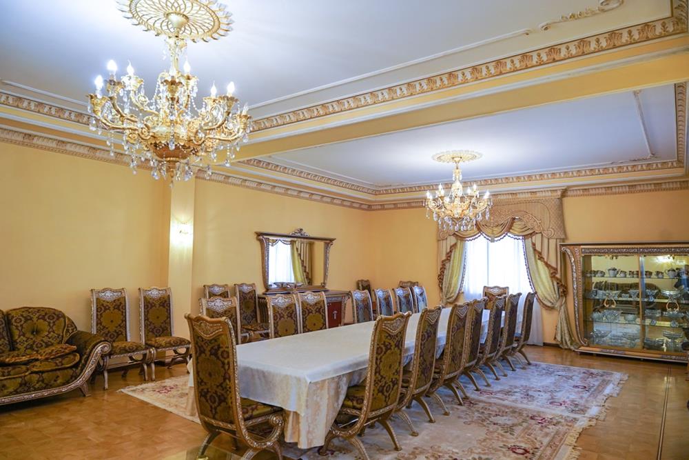 Фото Отдельный дом, 10 комн, 1647м²