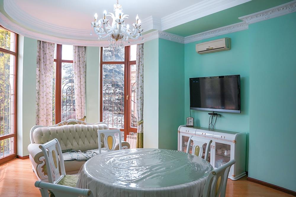 Фото Отдельный дом, 10 комн, 1647м²