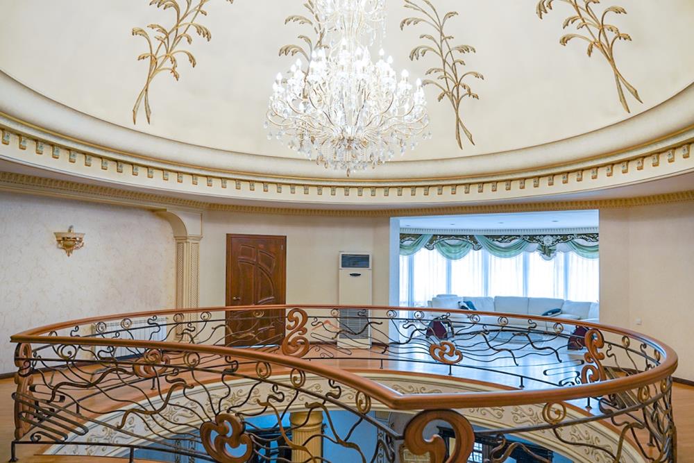 Фото Отдельный дом, 10 комн, 1647м²