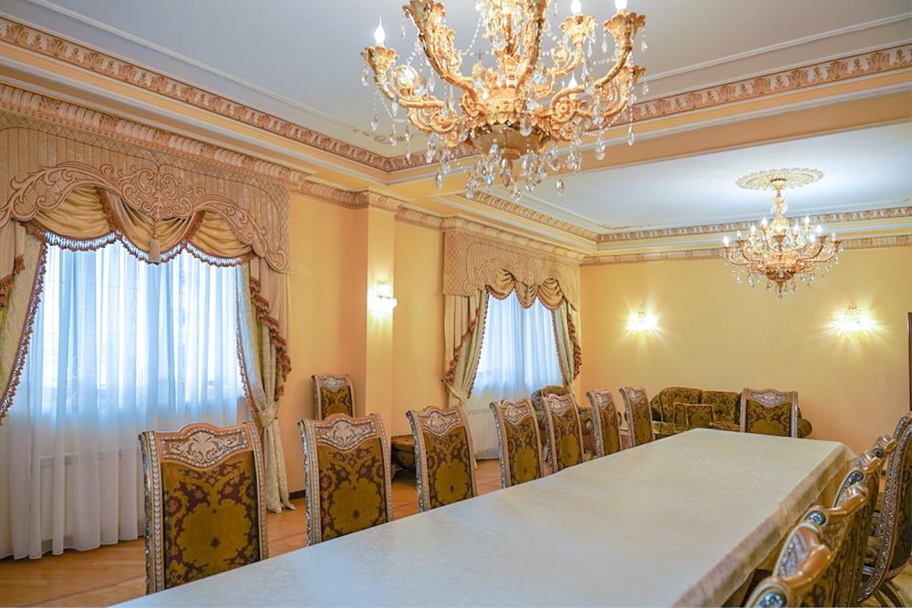 Фото Отдельный дом, 10 комн, 1647м²