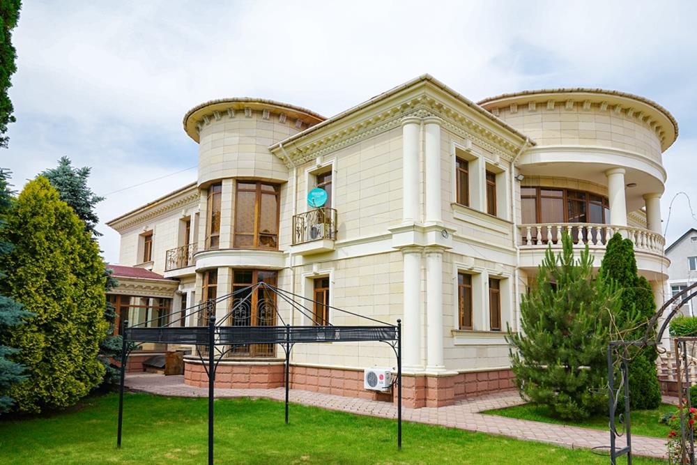 Фото Отдельный дом, 10 комн, 1647м²