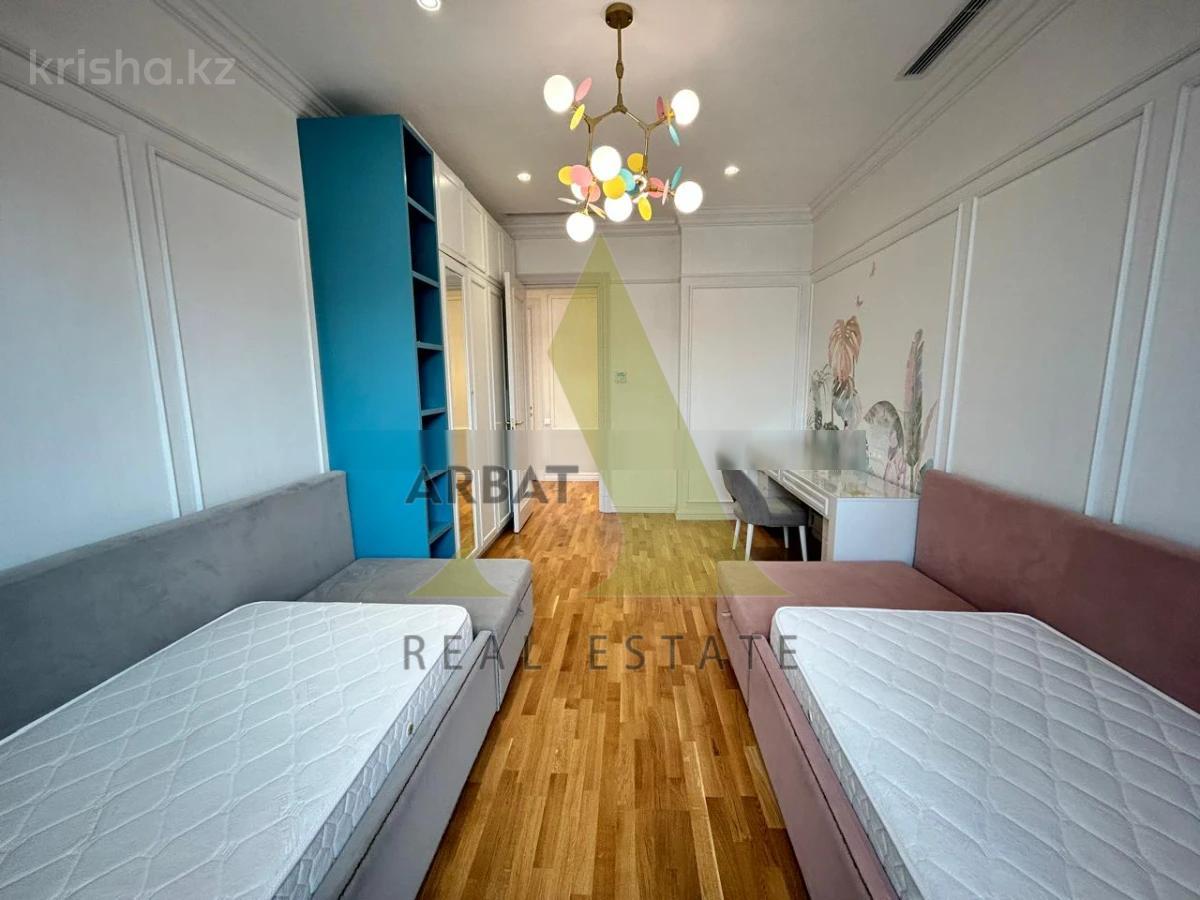 Фото Квартира, 5 комн, 250 м², 3/3 эт., 2018 г.п.