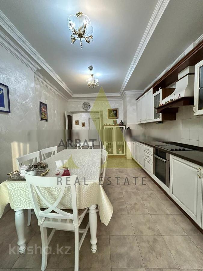 Фото Квартира, 4 комн, 190 м², 5/17 эт., 2005 г.п.