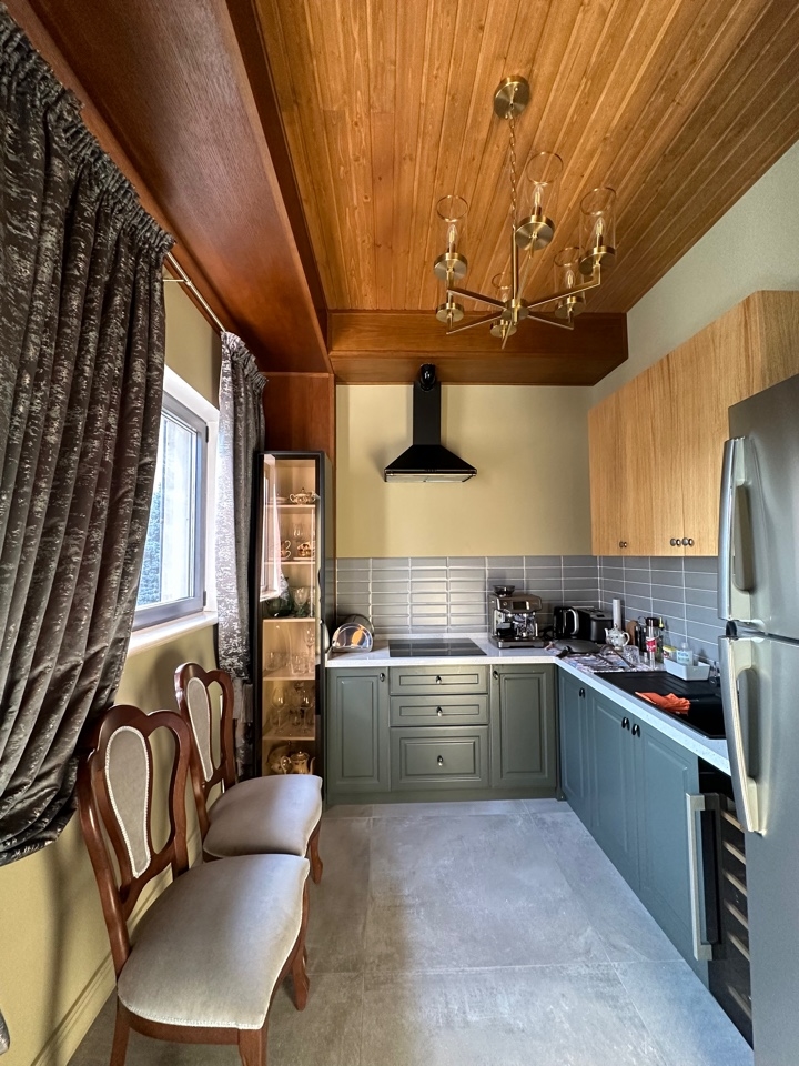 Фото Отдельный дом, 9 комн, 930м²