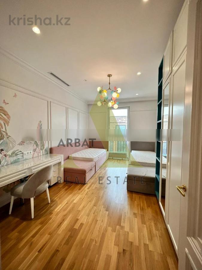 Фото Квартира, 5 комн, 250 м², 3/3 эт., 2018 г.п.