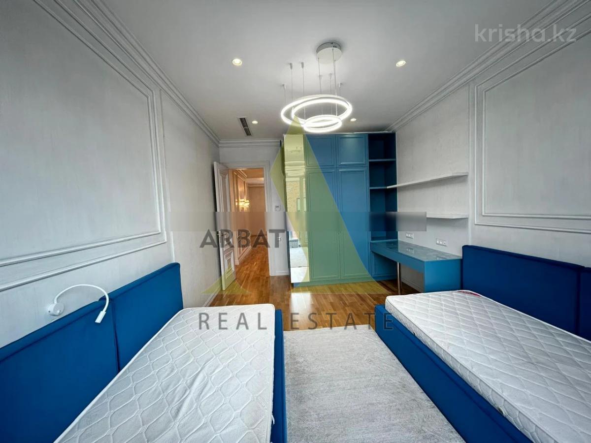 Фото Квартира, 5 комн, 250 м², 3/3 эт., 2018 г.п.