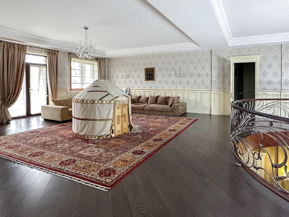Фото Отдельный дом, 10 комн, 1200м²