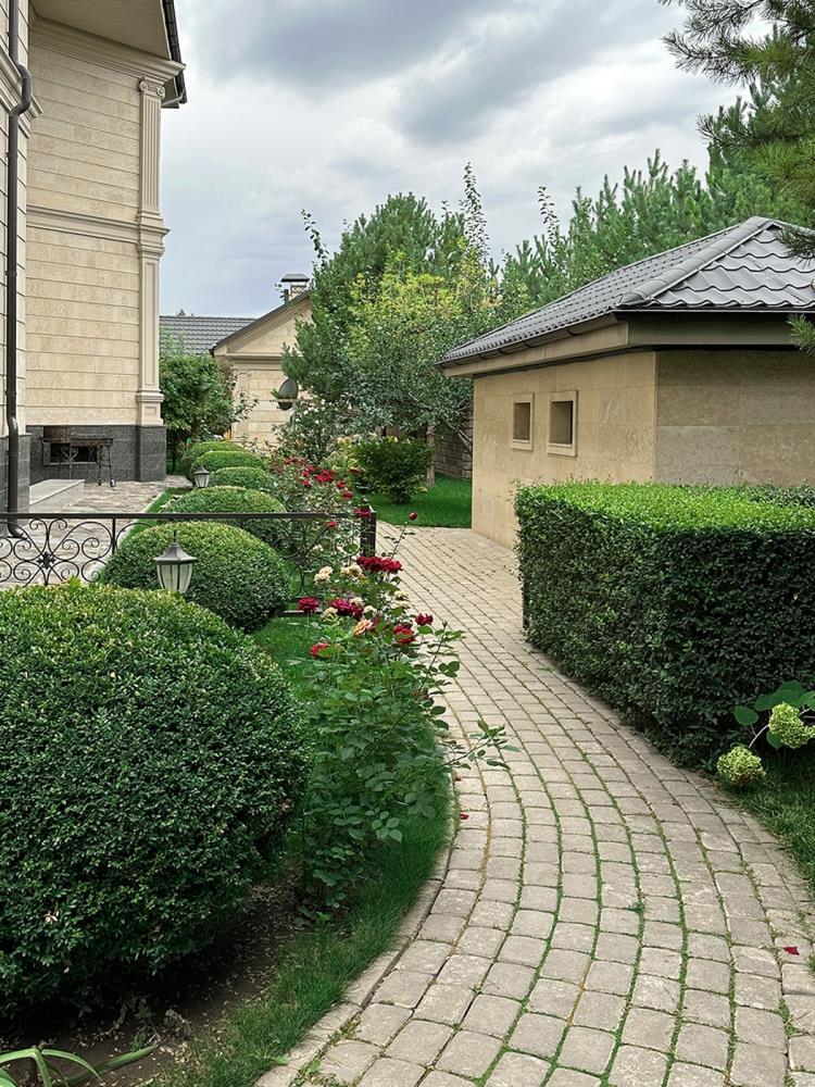 Фото Отдельный дом, 10 комн, 1200м²