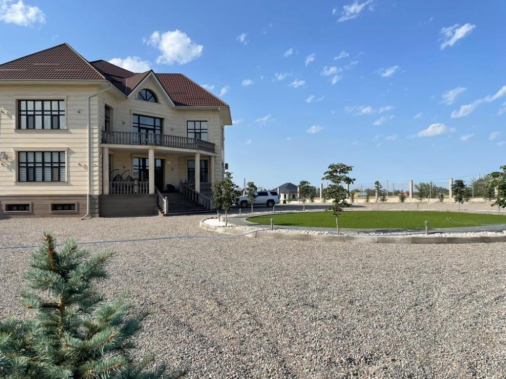 Фото Отдельный дом, 15 комн, 1800м²