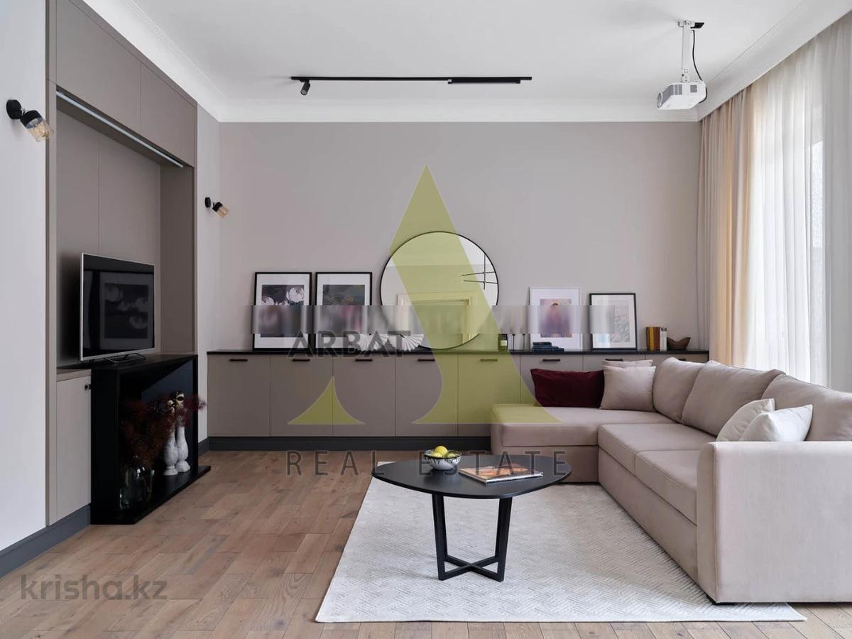Фото Квартира, 4 комн, 145 м², 3/3 эт.