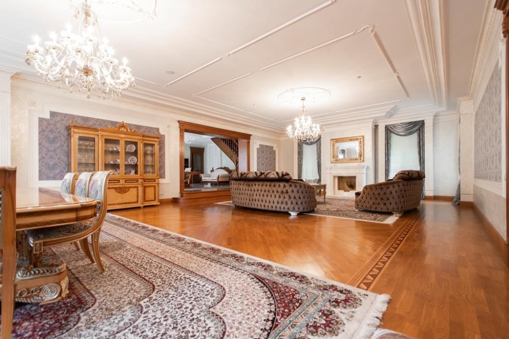 Фото Отдельный дом, 9 комн, 940м²