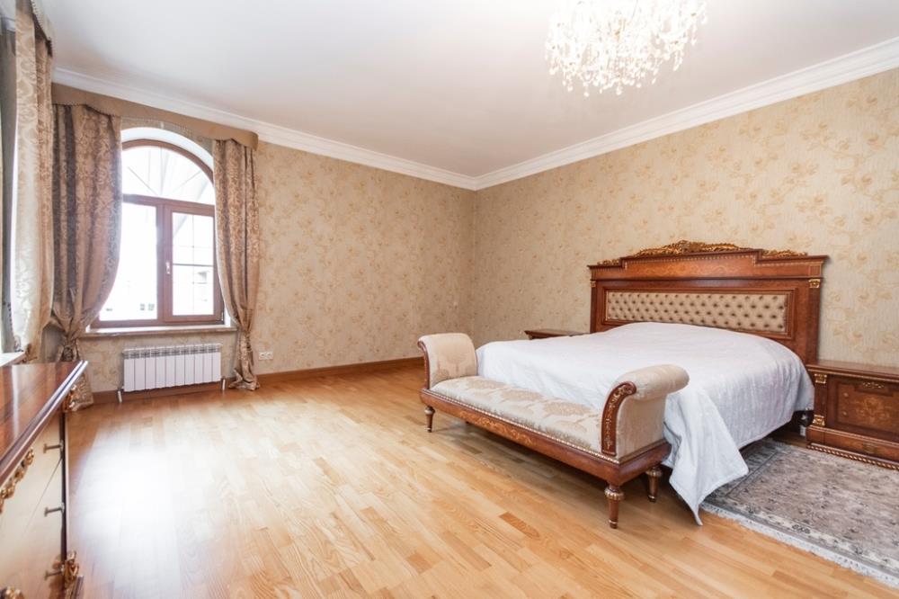 Фото Отдельный дом, 9 комн, 940м²