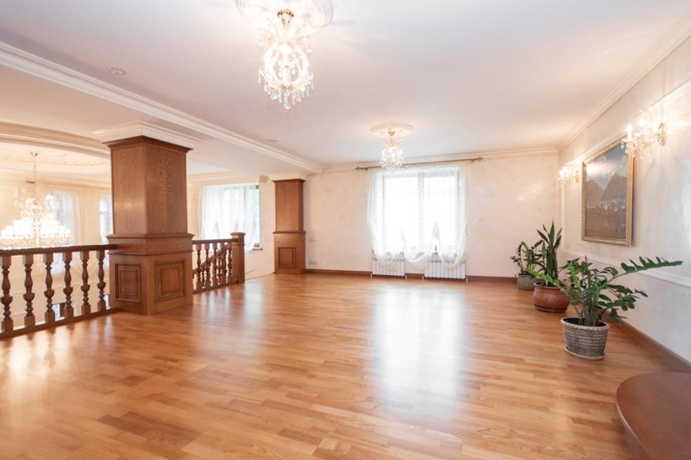 Фото Отдельный дом, 9 комн, 940м²