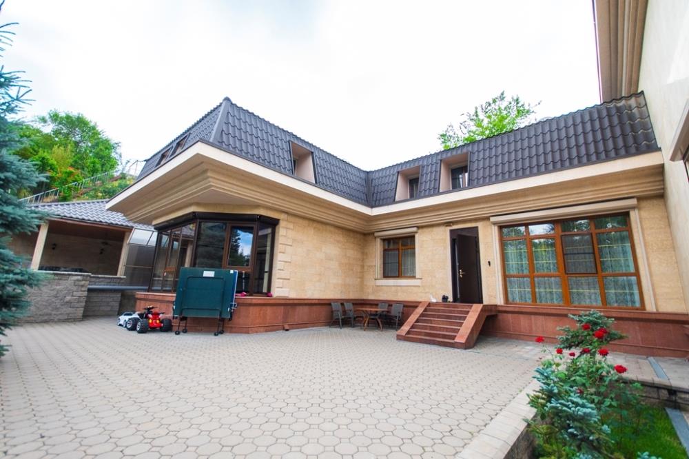 Фото Отдельный дом, 9 комн, 940м²