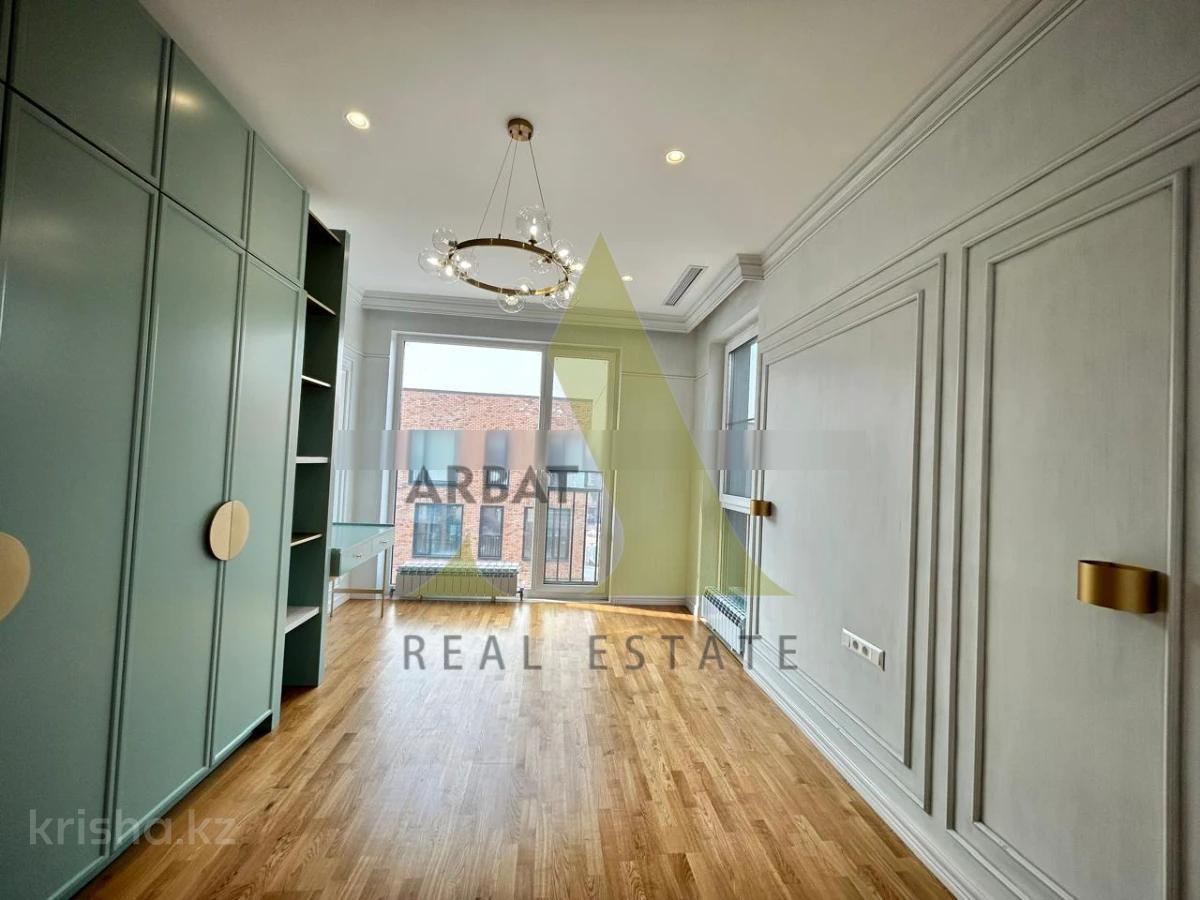 Фото Квартира, 5 комн, 250 м², 3/3 эт., 2018 г.п.