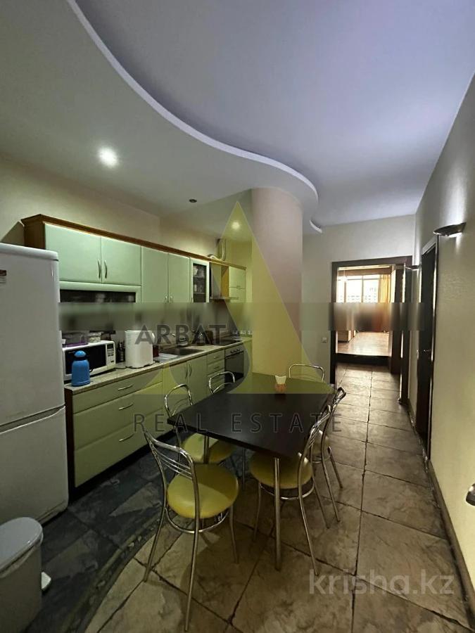 Фото Квартира, 4 комн, 215.3 м², 13/13 эт., 2002 г.п.