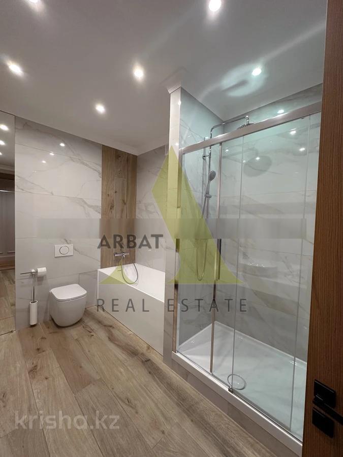 Фото Квартира, 4 комн, 238 м², 2 эт.