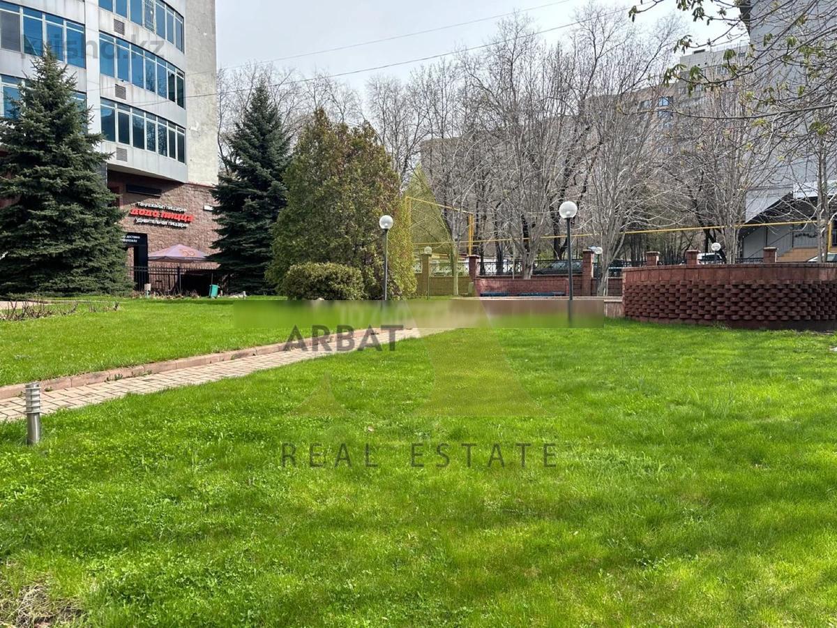 Фото Квартира, 4 комн, 190 м², 2/5 эт., 2004 г.п.