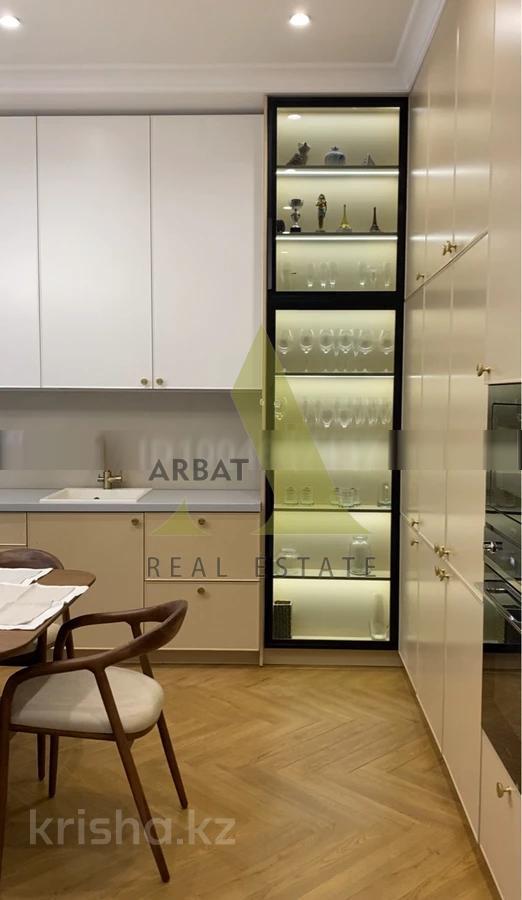 Фото Квартира, 5 комн, 250 м², 1/7 эт., 2017 г.п.