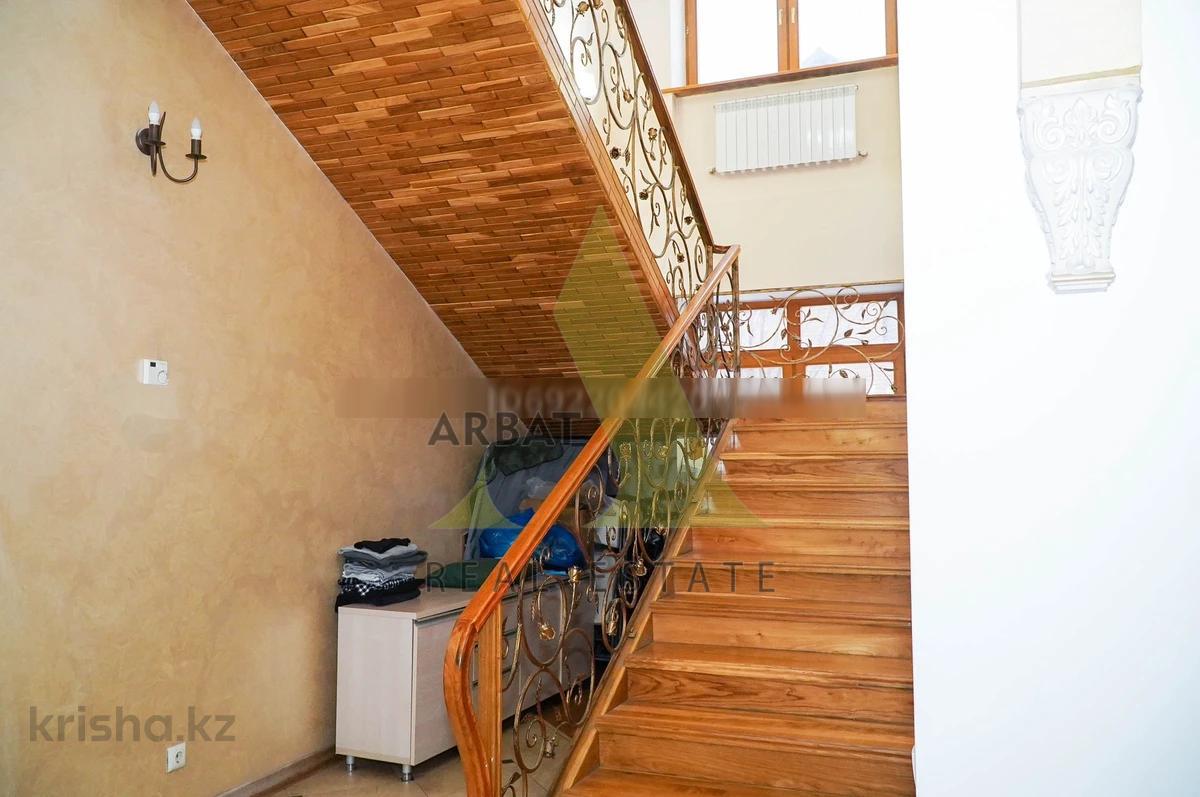 Фото Отдельный дом, 7 комн, 287м²