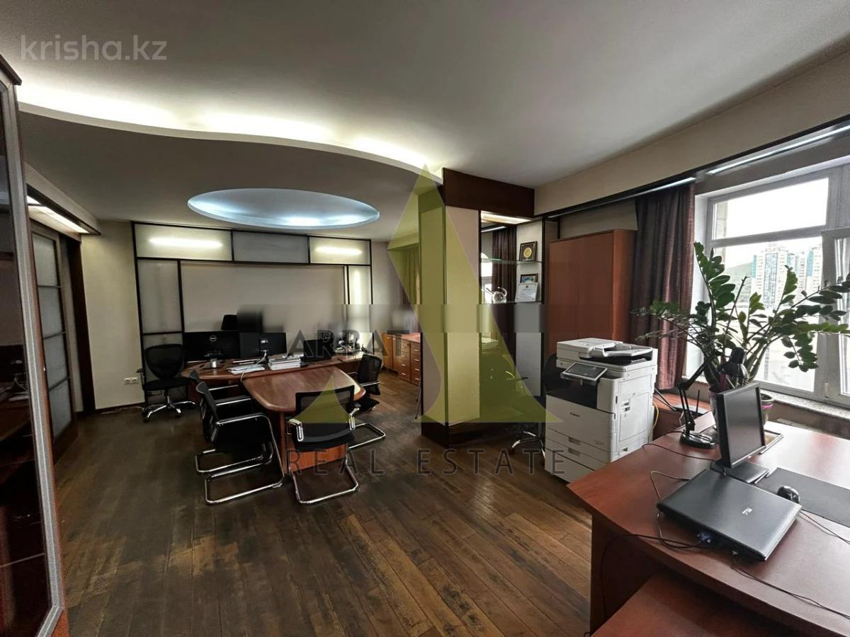 Фото Квартира, 4 комн, 215.3 м², 13/13 эт., 2002 г.п.