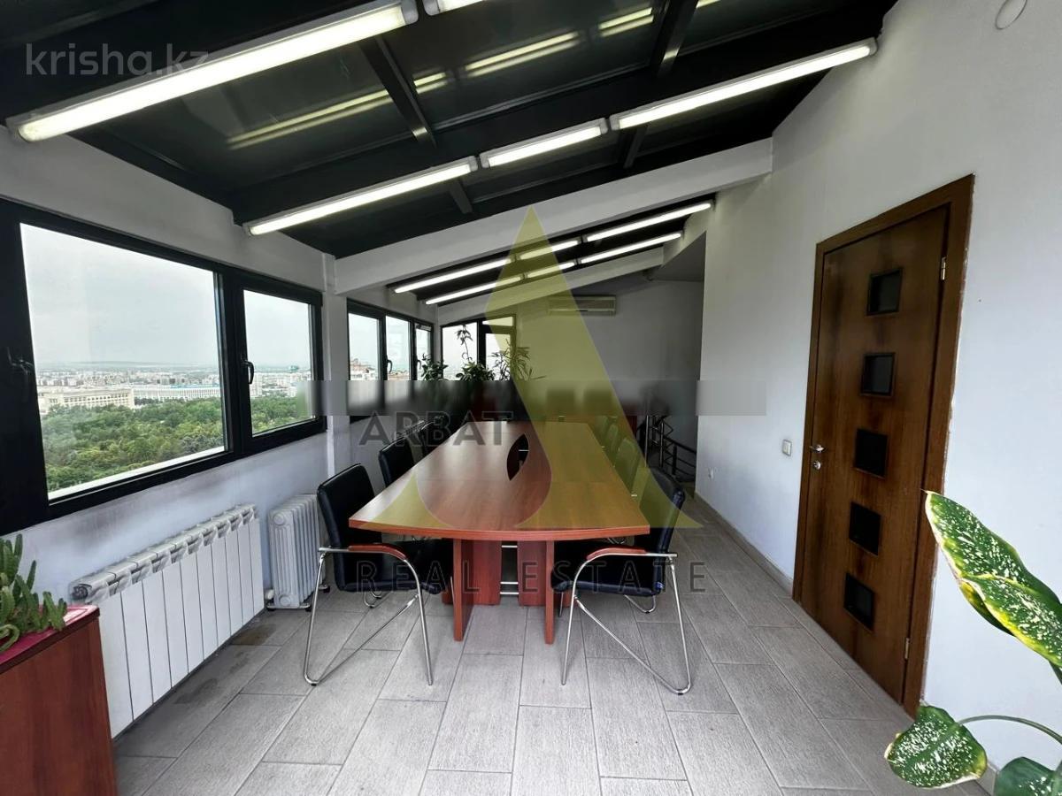 Фото Квартира, 4 комн, 215.3 м², 13/13 эт., 2002 г.п.