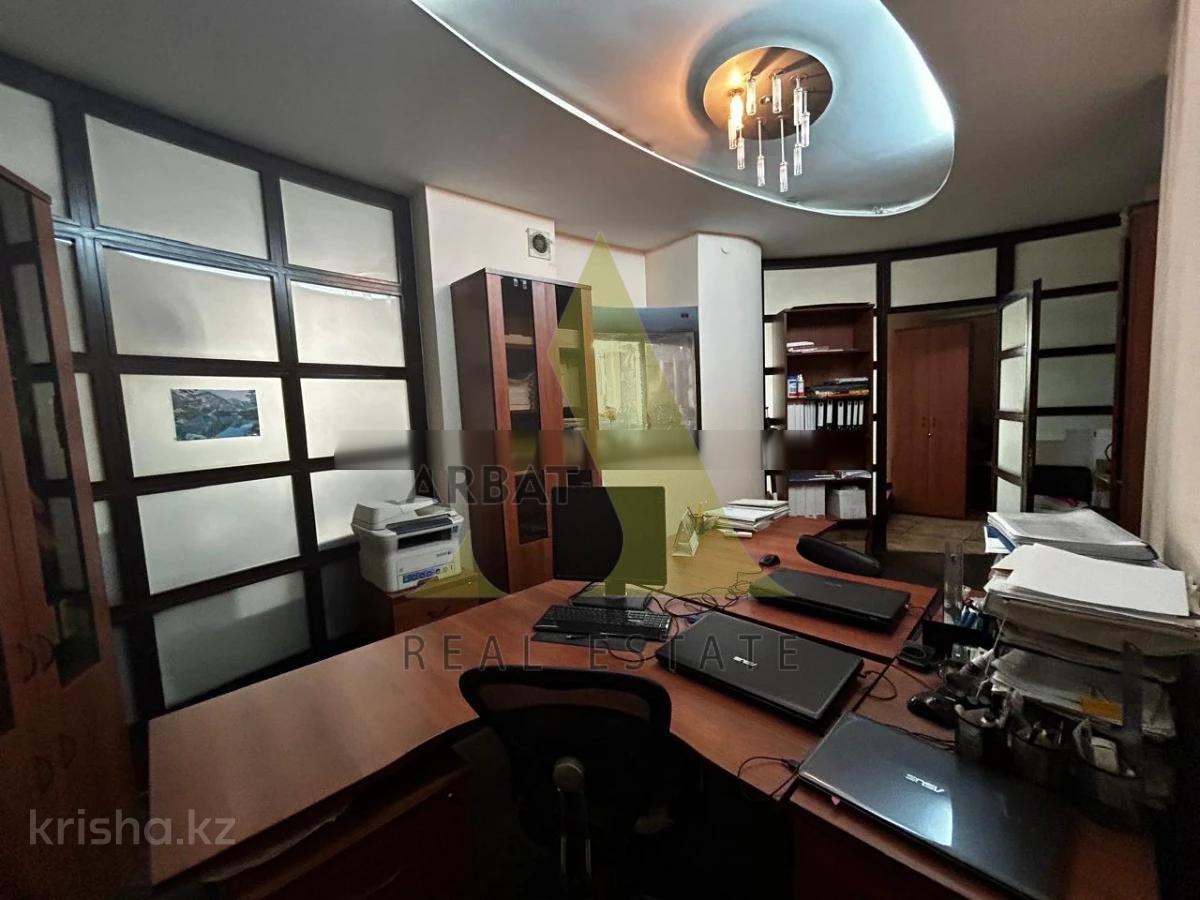 Фото Квартира, 4 комн, 215.3 м², 13/13 эт., 2002 г.п.