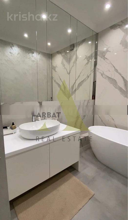 Фото Квартира, 5 комн, 250 м², 1/7 эт., 2017 г.п.