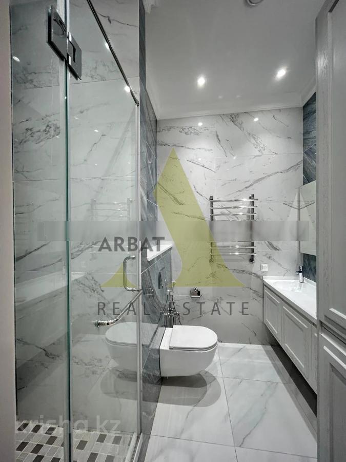 Фото Квартира, 5 комн, 250 м², 3/3 эт., 2018 г.п.
