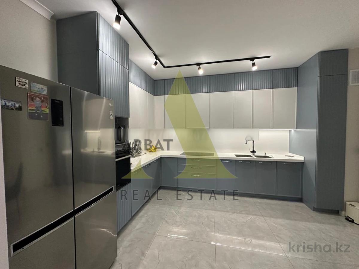 Фото Квартира, 4 комн, 190 м², 2/5 эт., 2004 г.п.