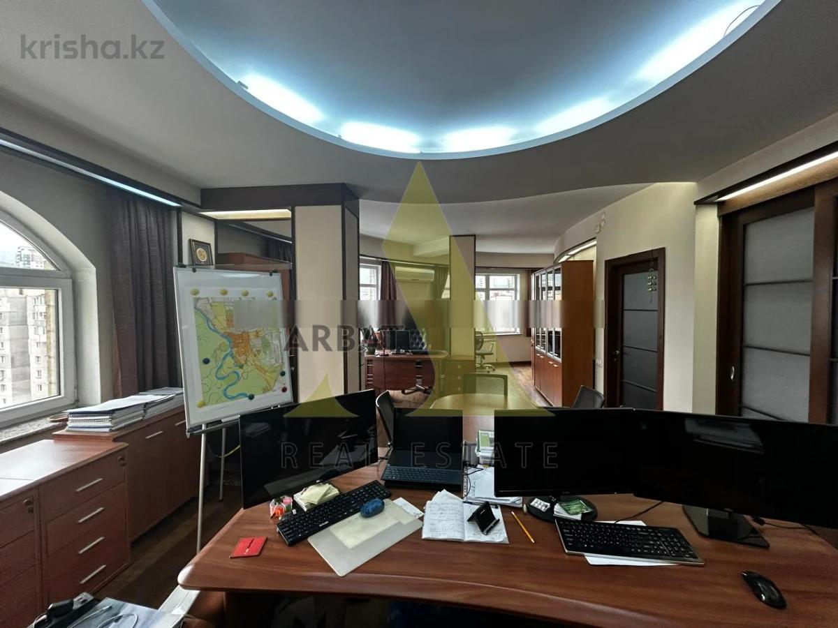 Фото Квартира, 4 комн, 215.3 м², 13/13 эт., 2002 г.п.