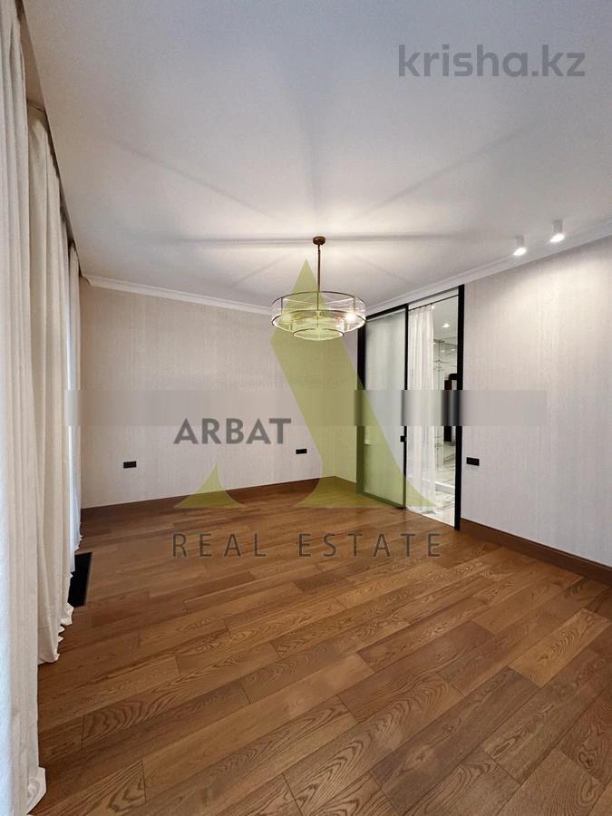Фото Квартира, 4 комн, 238 м², 2 эт.