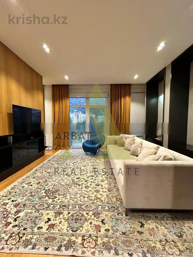 Фото Квартира, 5 комн, 300 м², 3/3 эт.