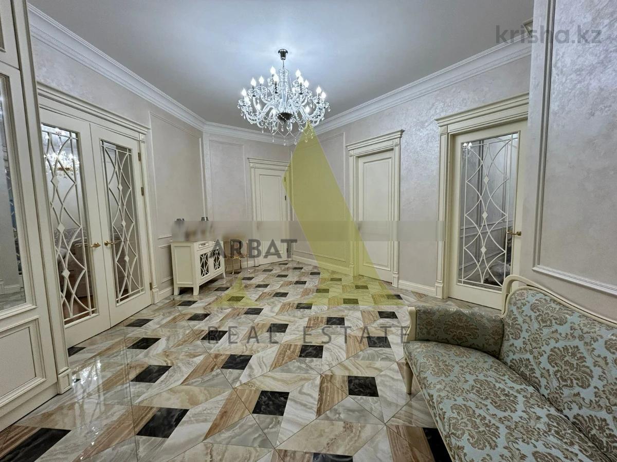 Фото Квартира, 3 комн, 150 м², 4/6 эт.