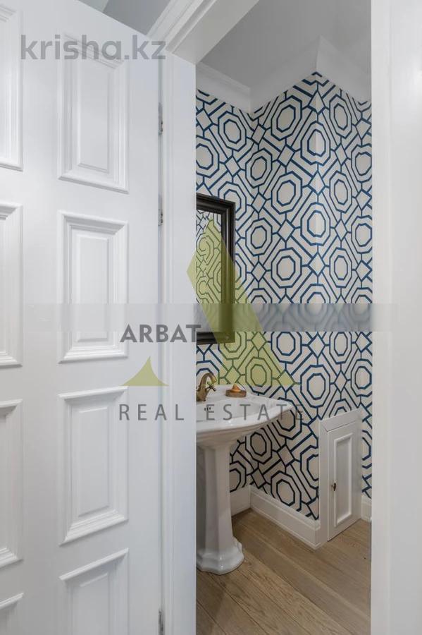 Фото Квартира, 5 комн, 185 м², 4/5 эт., 2018 г.п.