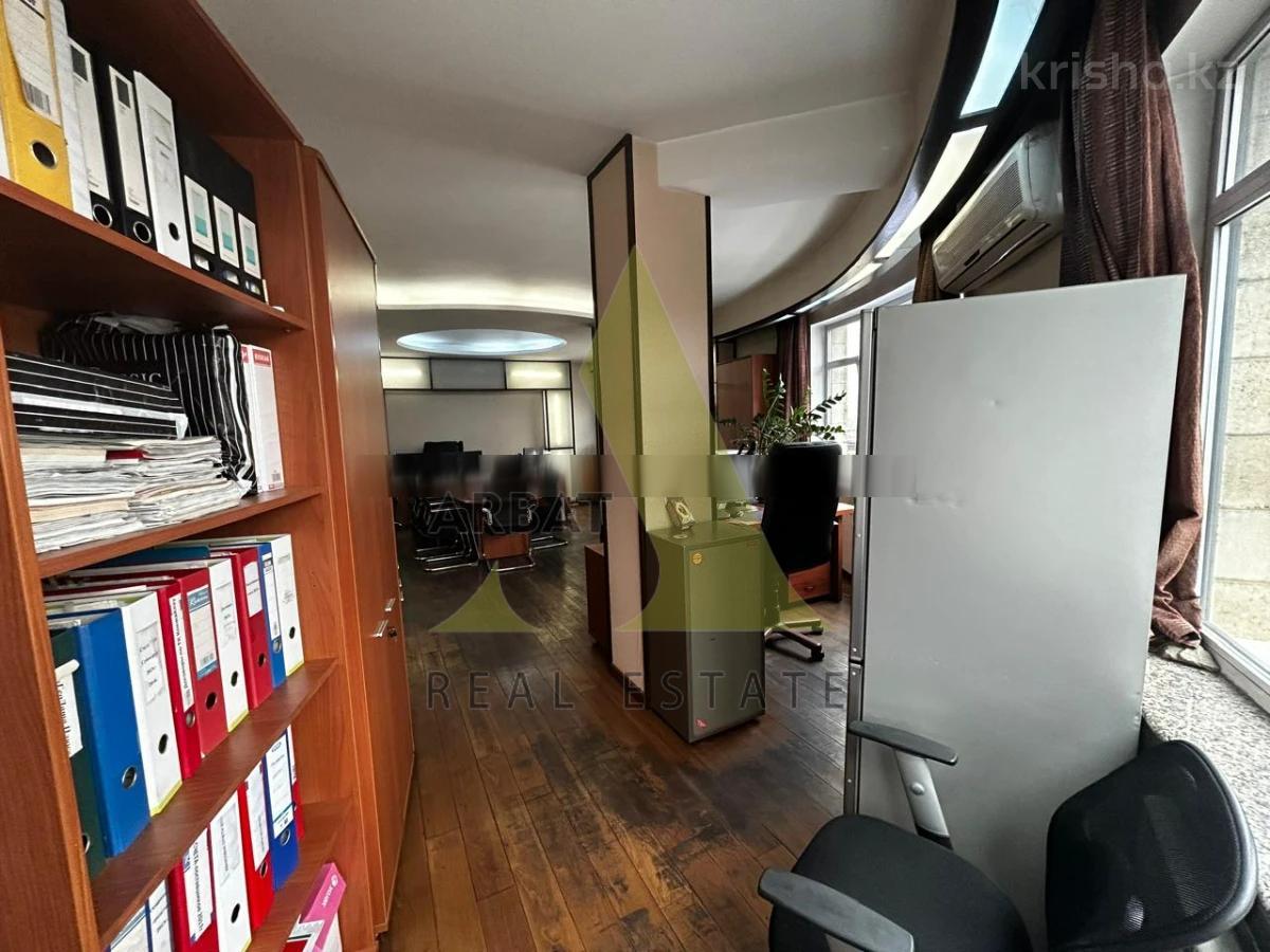 Фото Квартира, 4 комн, 215.3 м², 13/13 эт., 2002 г.п.