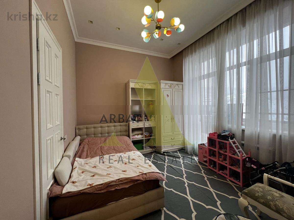 Фото Квартира, 5 комн, 185 м², 4/5 эт., 2018 г.п.